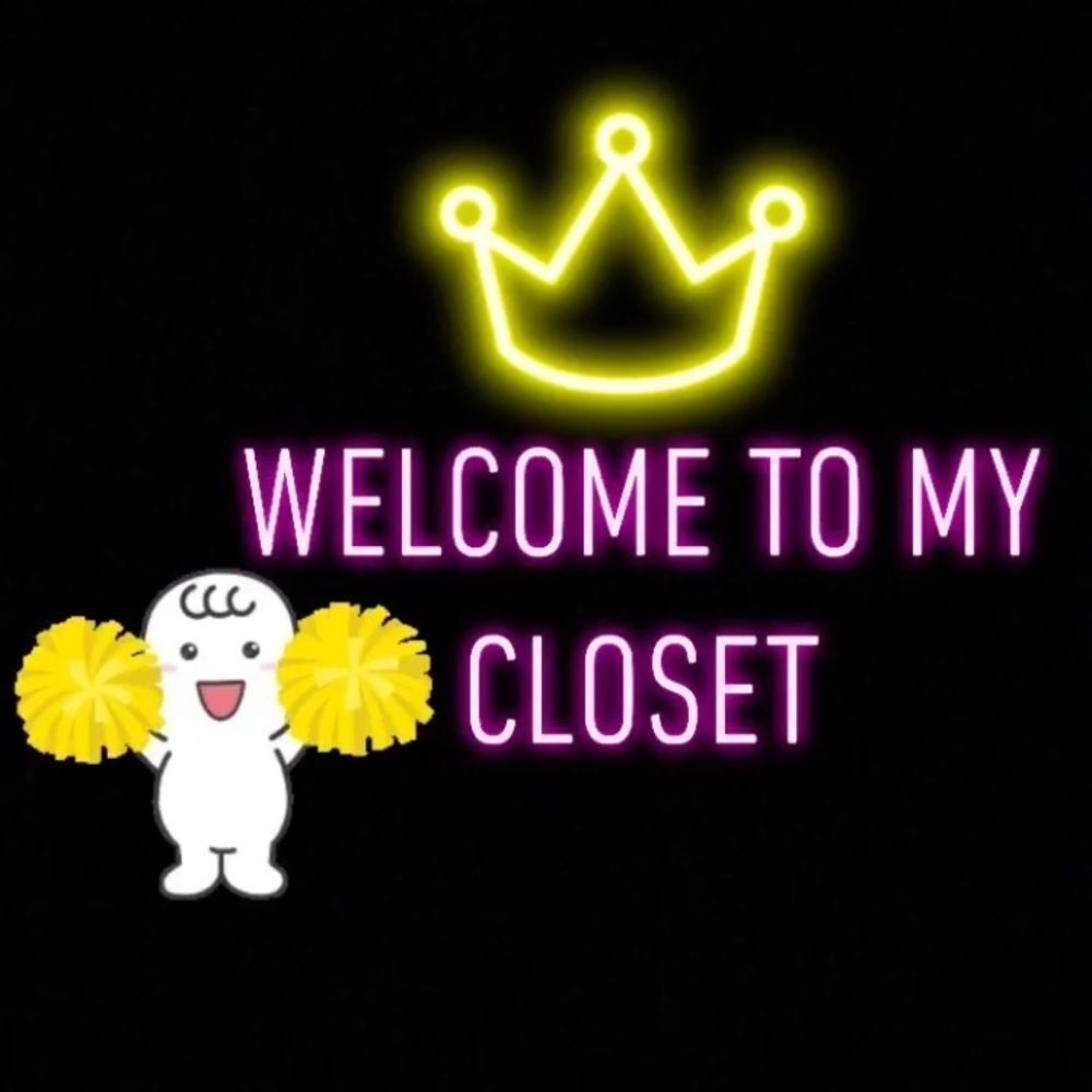 Hi! Welcome To My Closet!!